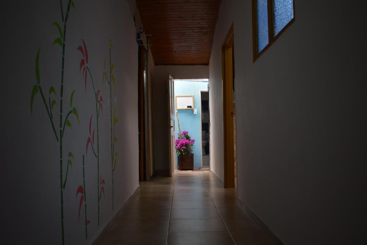 Appartement Artesanos Y Turistas à Guatapé Extérieur photo