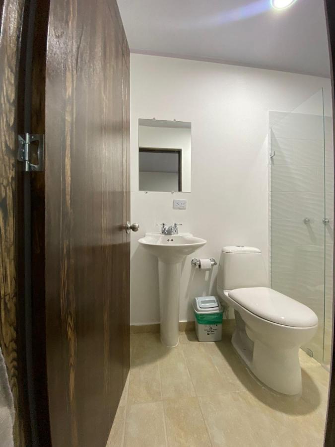 Appartement Artesanos Y Turistas à Guatapé Extérieur photo